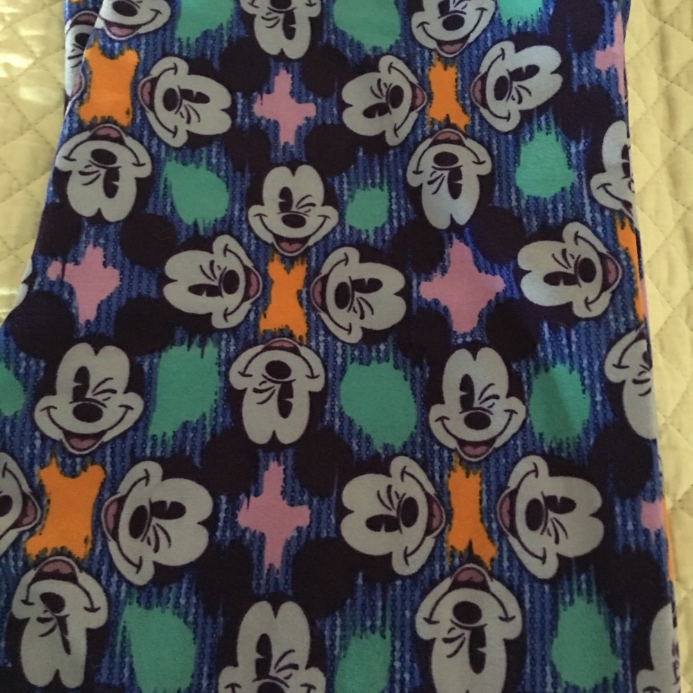 NWOT LLR Mickey Os leggings